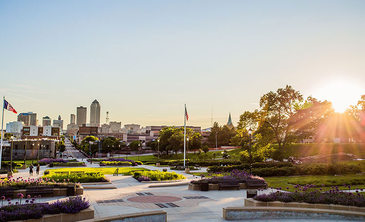 Des Moines