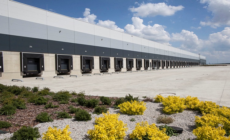 From plans to signatures: 2025 erased the gap between demand and reality in the industrial and logistics real estate market