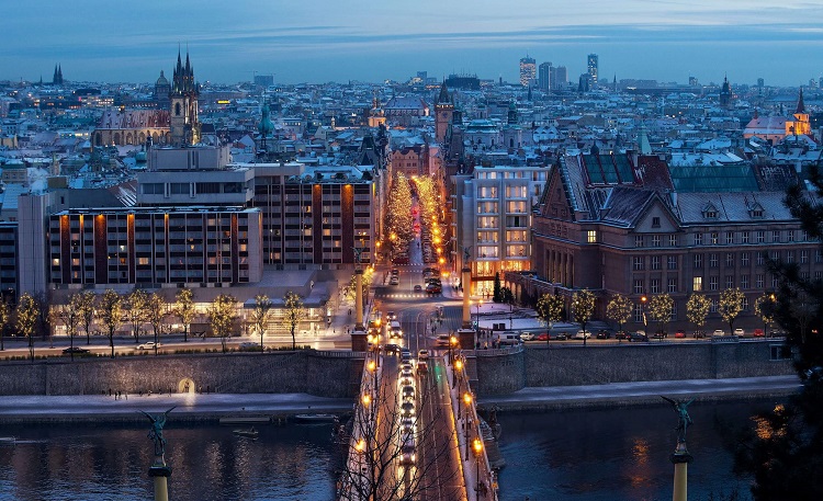 Pařížská je nejdražší nákupní ulicí v CEE