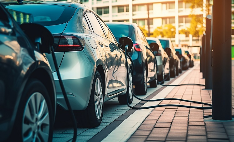 89 % majitelů kancelářských budov chce zvýšit kapacity  pro elektromobily