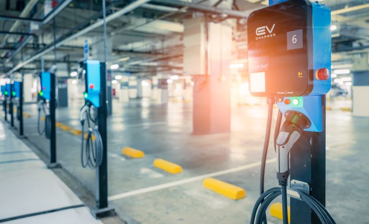 Supercharger in der Tiefgarage