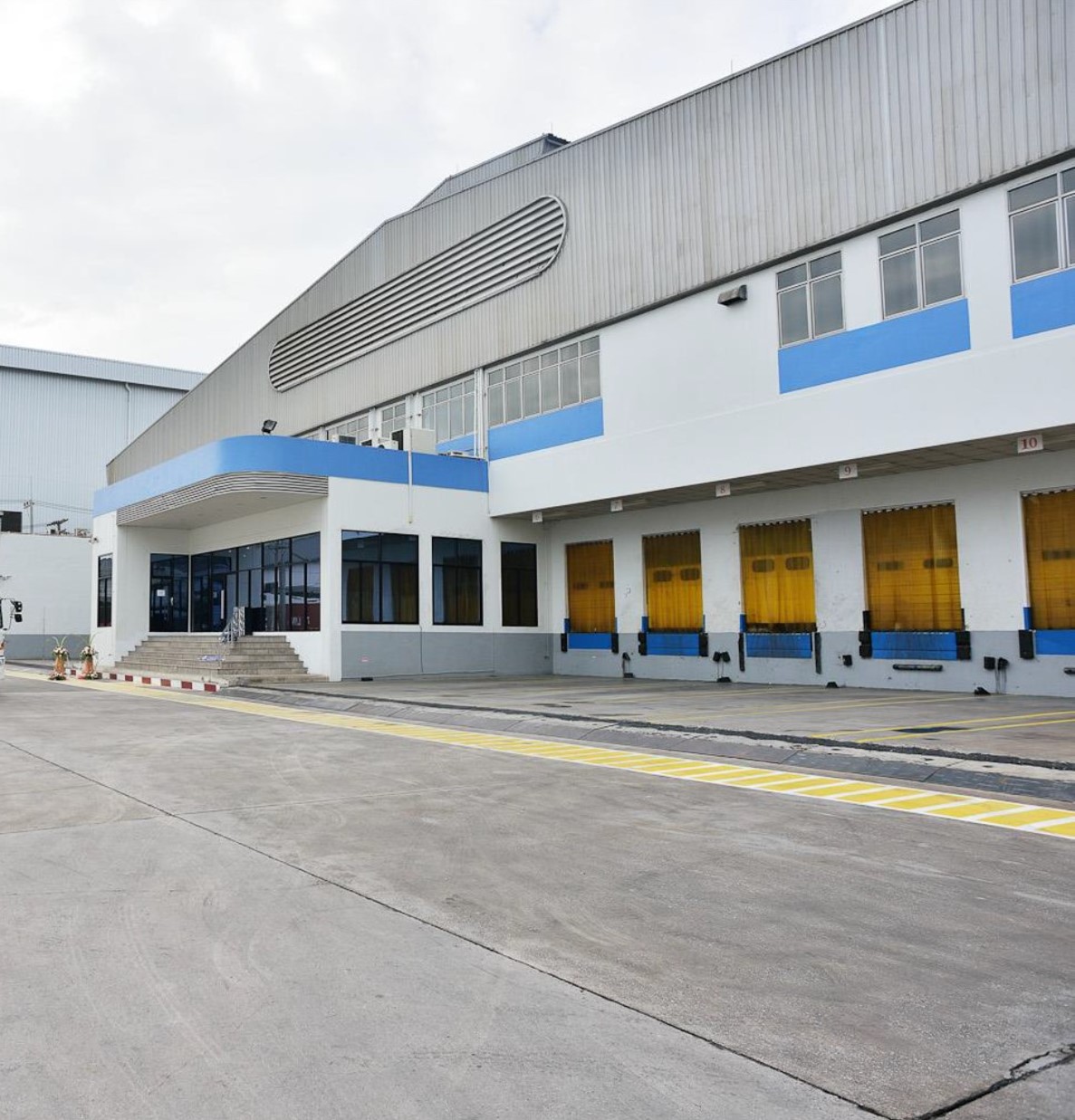 Factory for sale 9,600 sq.m [6-0-0 rai] in Bangplee Industrial Estate near Suvarnabhumi Airport
