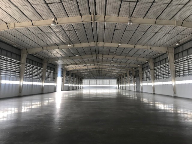 Warehouse for sale and lease 2,800 - 4,000 sq.m in Bang Pa-in Industrial Estate near Bangkok