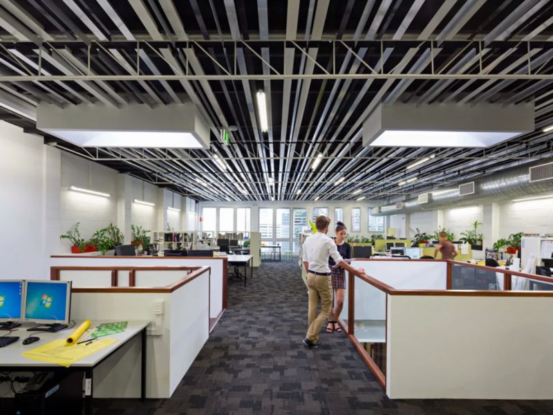 Office/Showroom Space around the corner from The James Street Precinct!