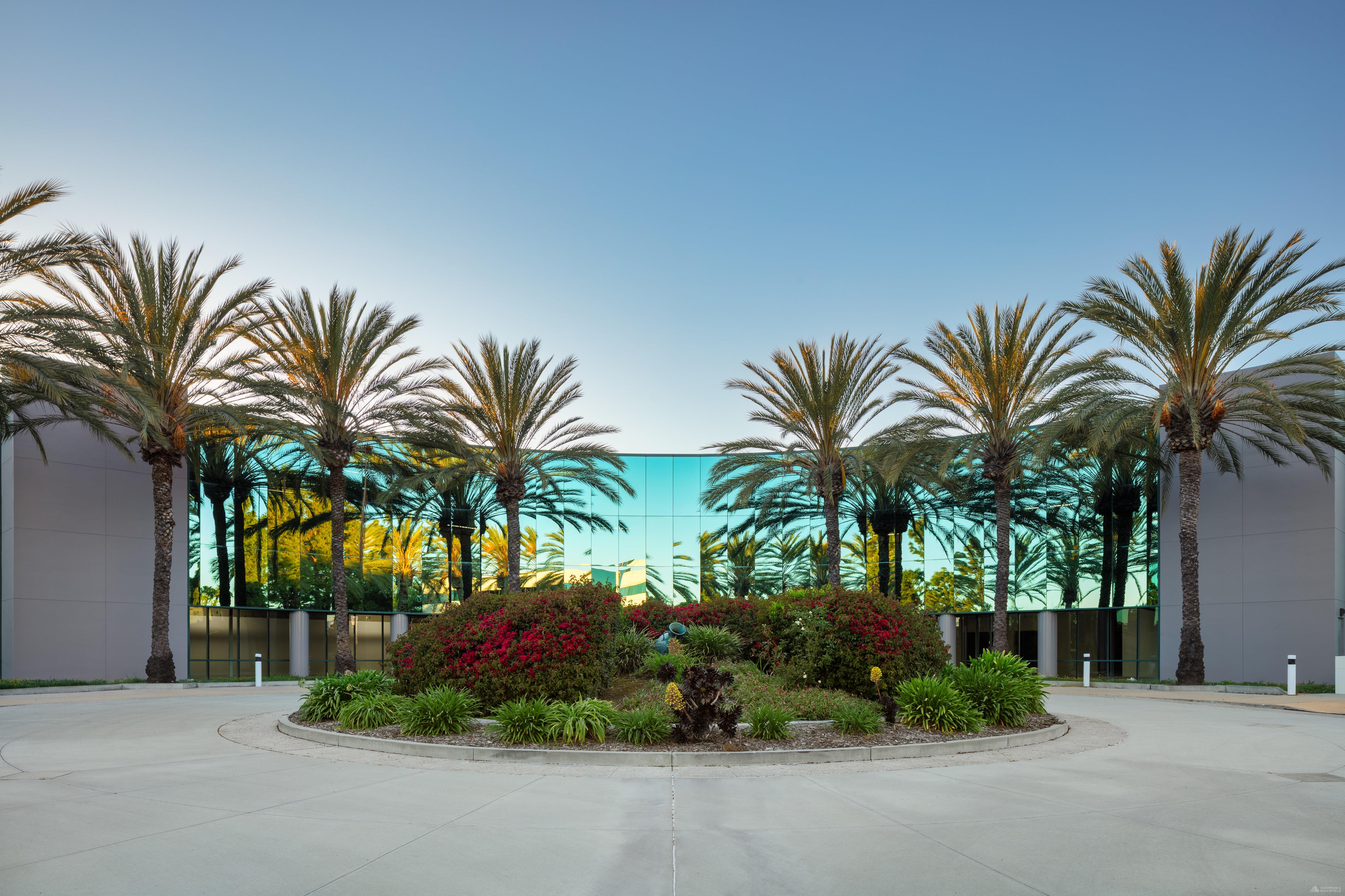 Carlsbad Oaks East