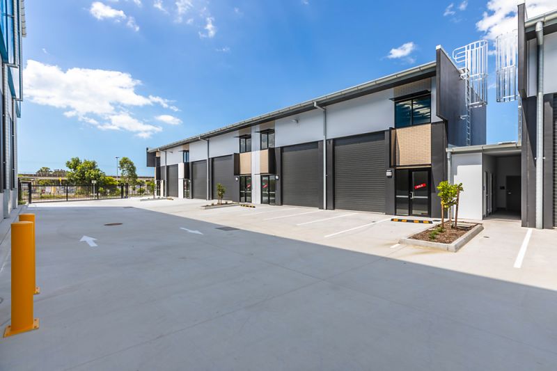 Near New Hendra Unit – Vacant Possession