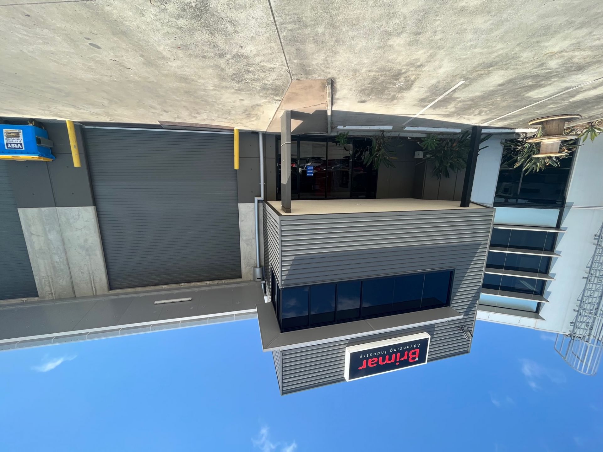 MURARRIE OFFICE/WAREHOUSE WITH CORPORATE APPEAL