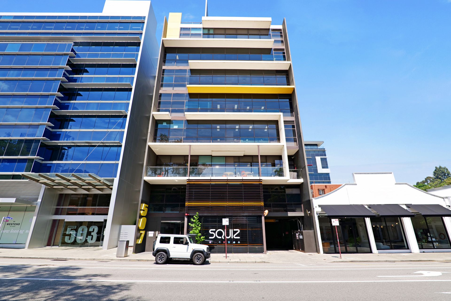 424 SQM OF COMMERCIALLY COMPETETIVE, TURN-KEY FITTED SPACE