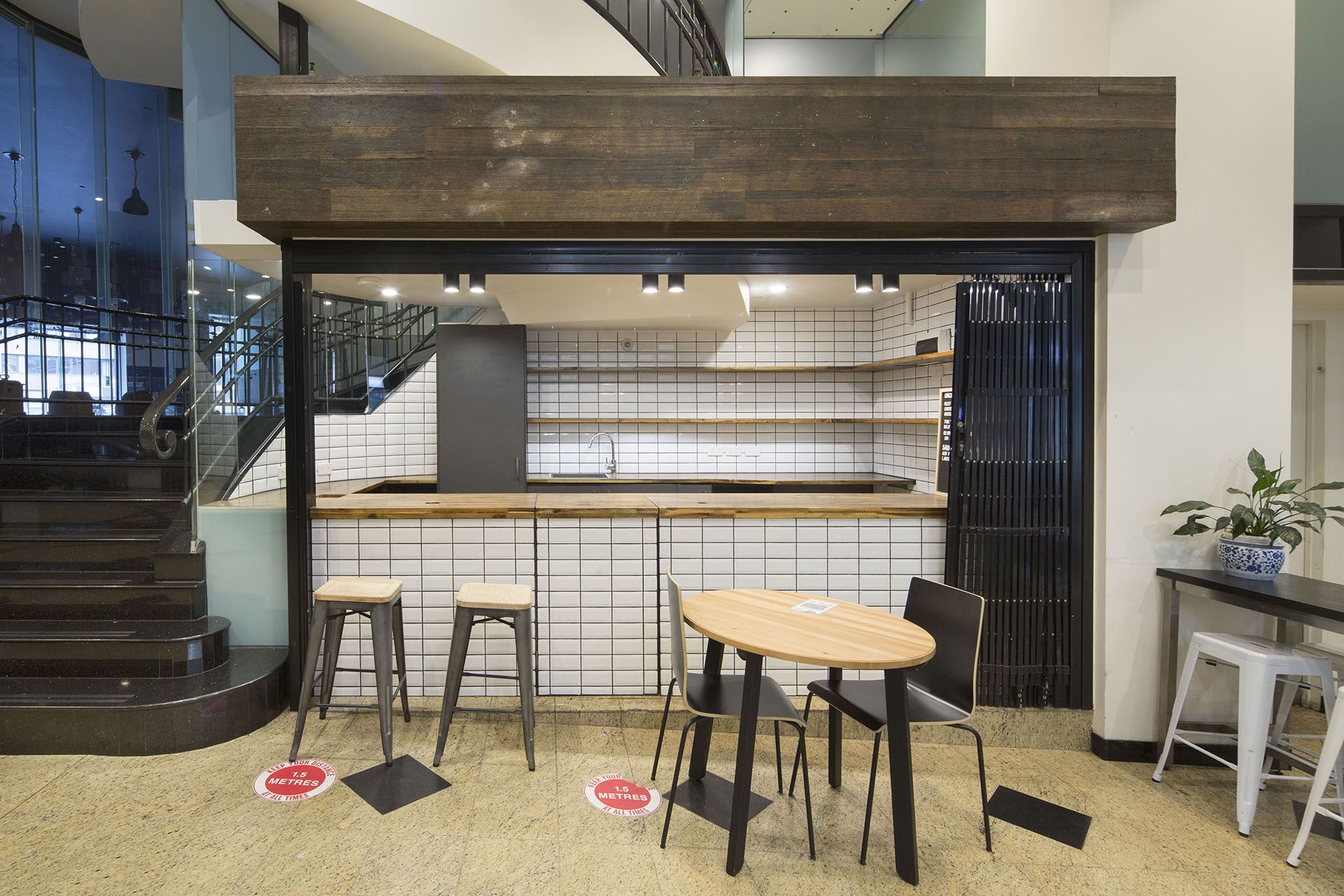 CBD'S MOST COMPETITIVELY PRICED RETAIL SPACE ONLY $400PW + GST
