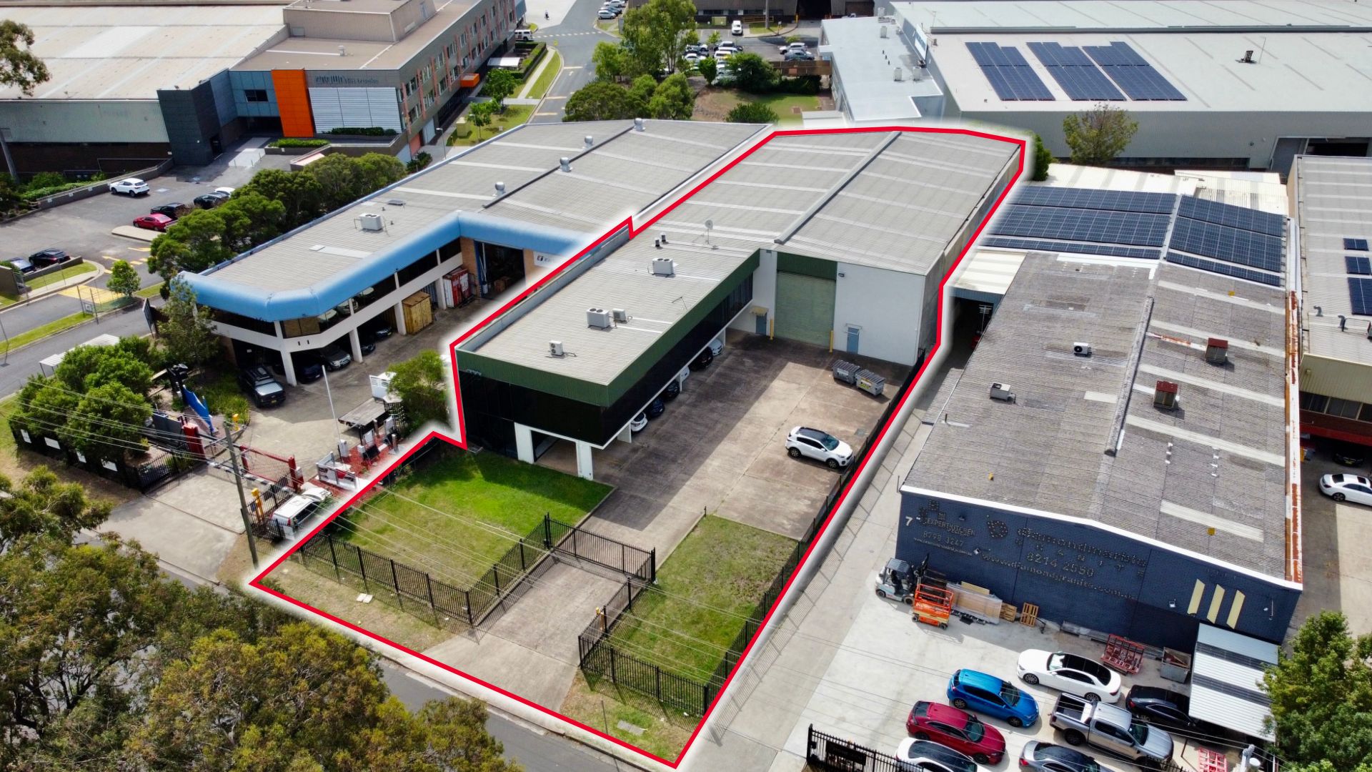 High Clearance Freestanding Warehouse - For Lease