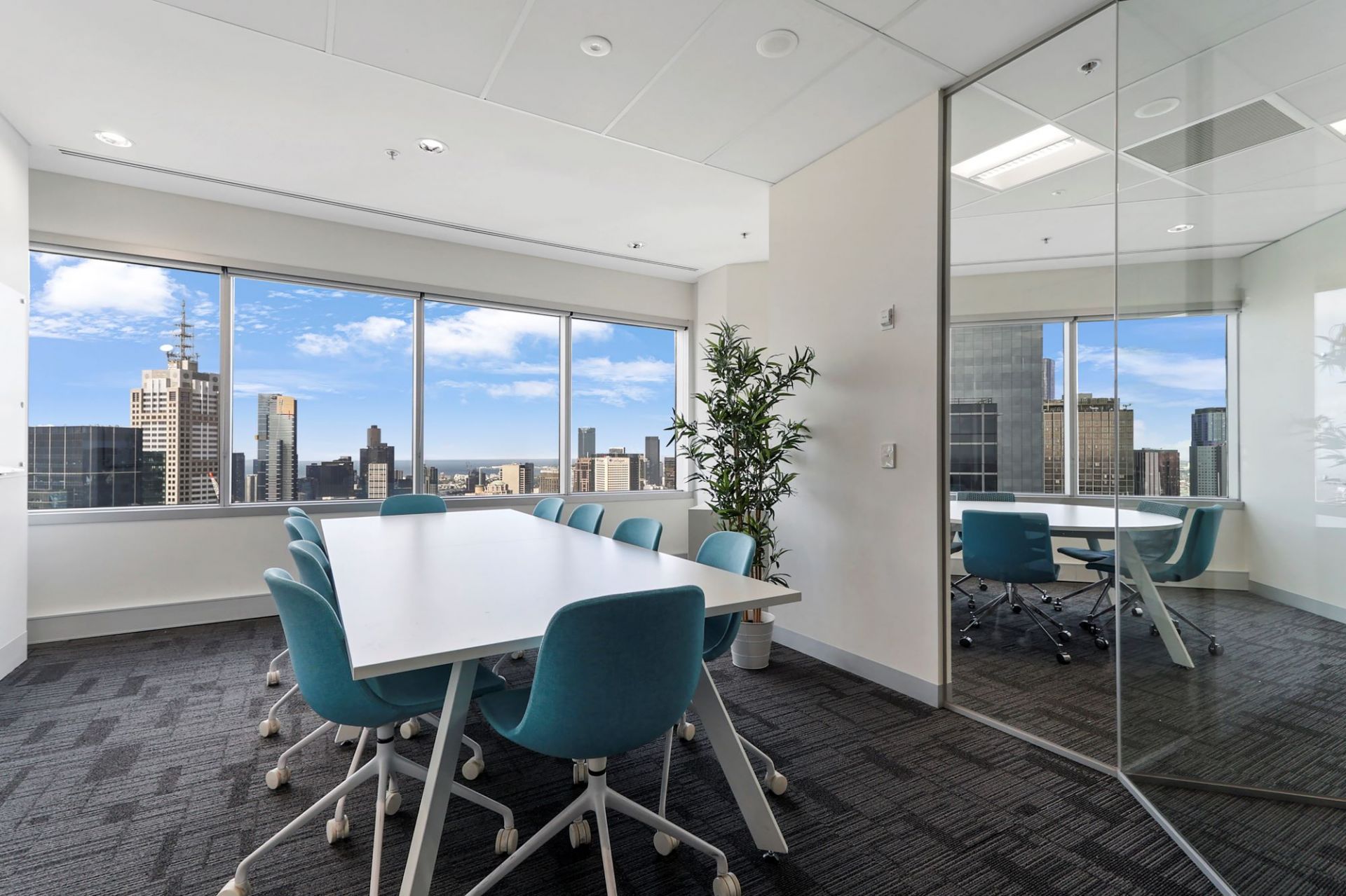 Top Floor Suite with Full Fitout