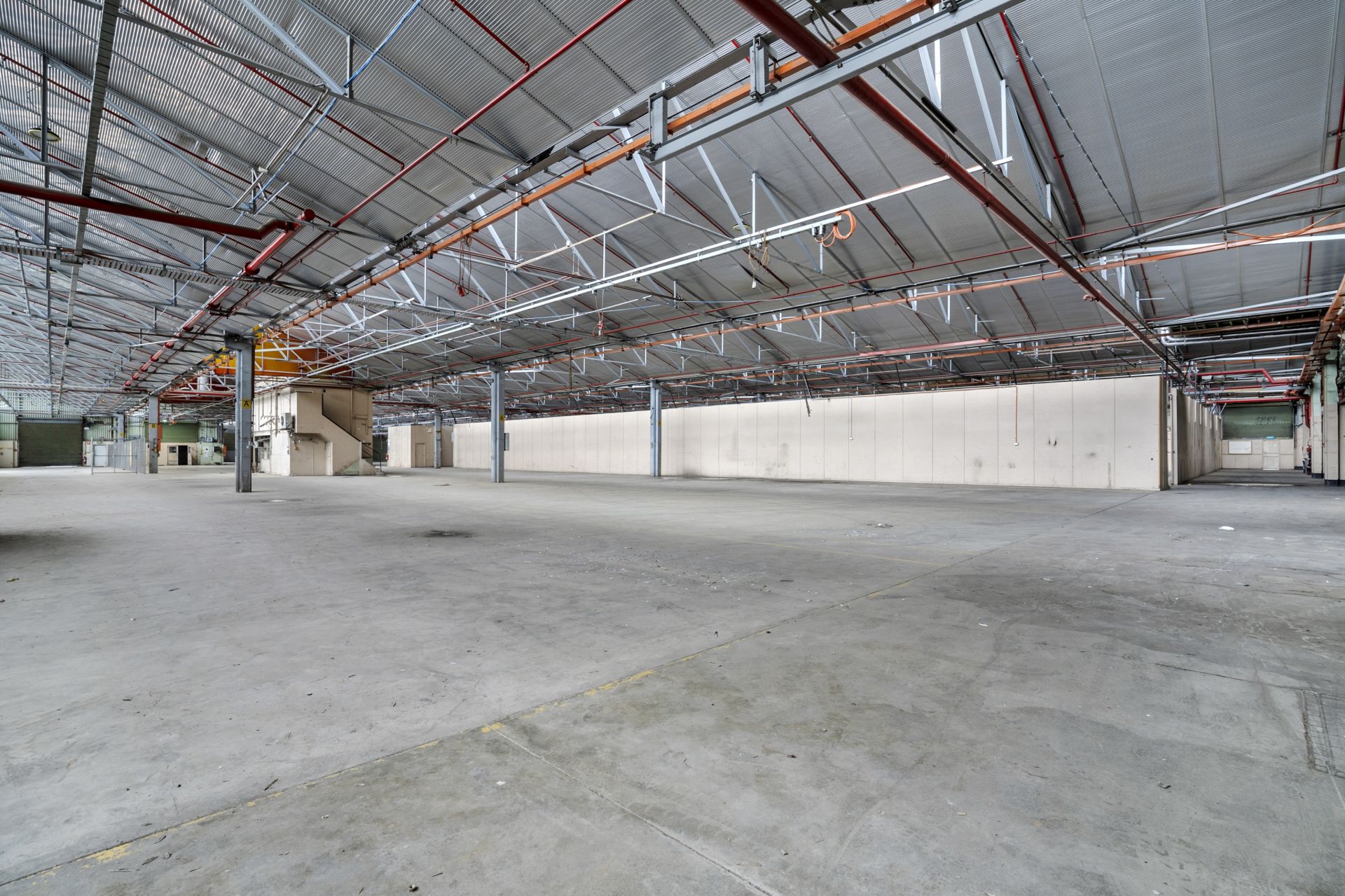 Farrow Estate - FREESTANDING WAREHOUSE WITH EXCLUSIVE HARDSTAND