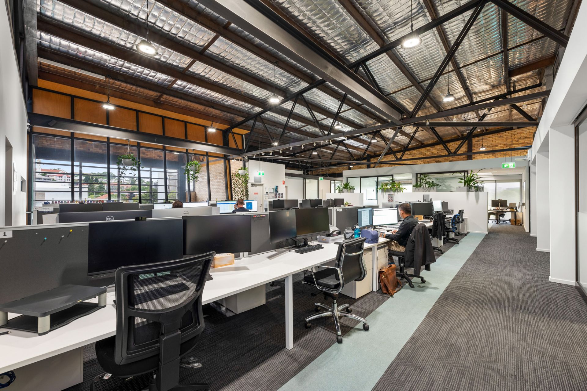 Fully fitted office in Newstead!