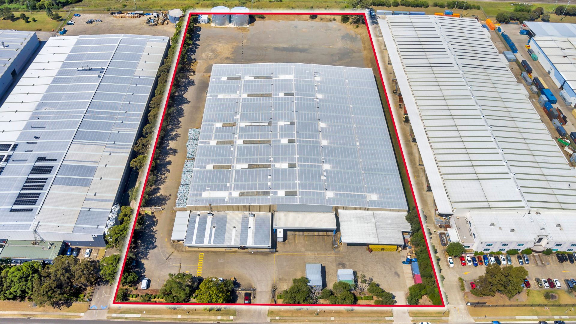 Warehouse + 7,000 sqm* yard
