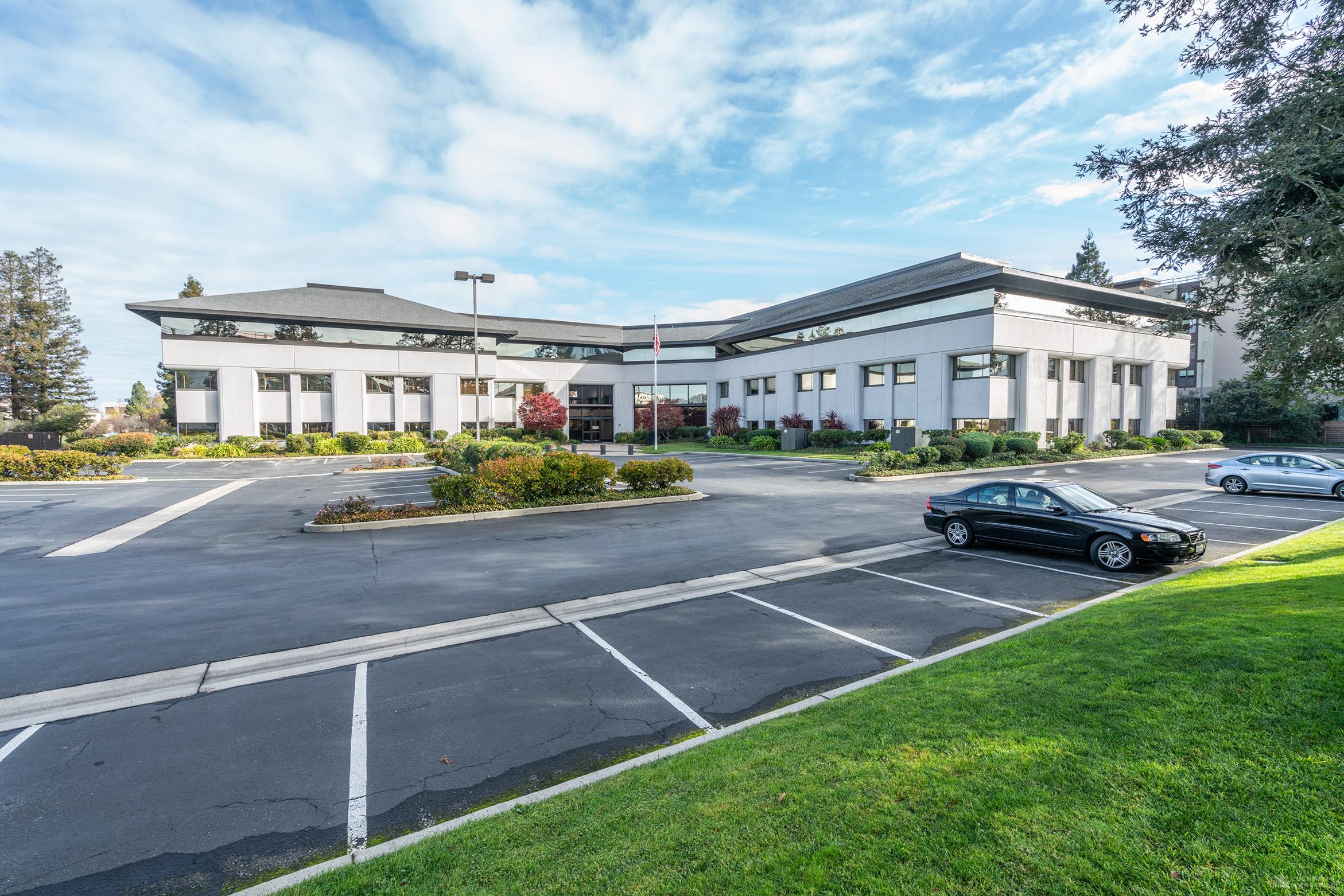 Peninsula Corporate Ctr
