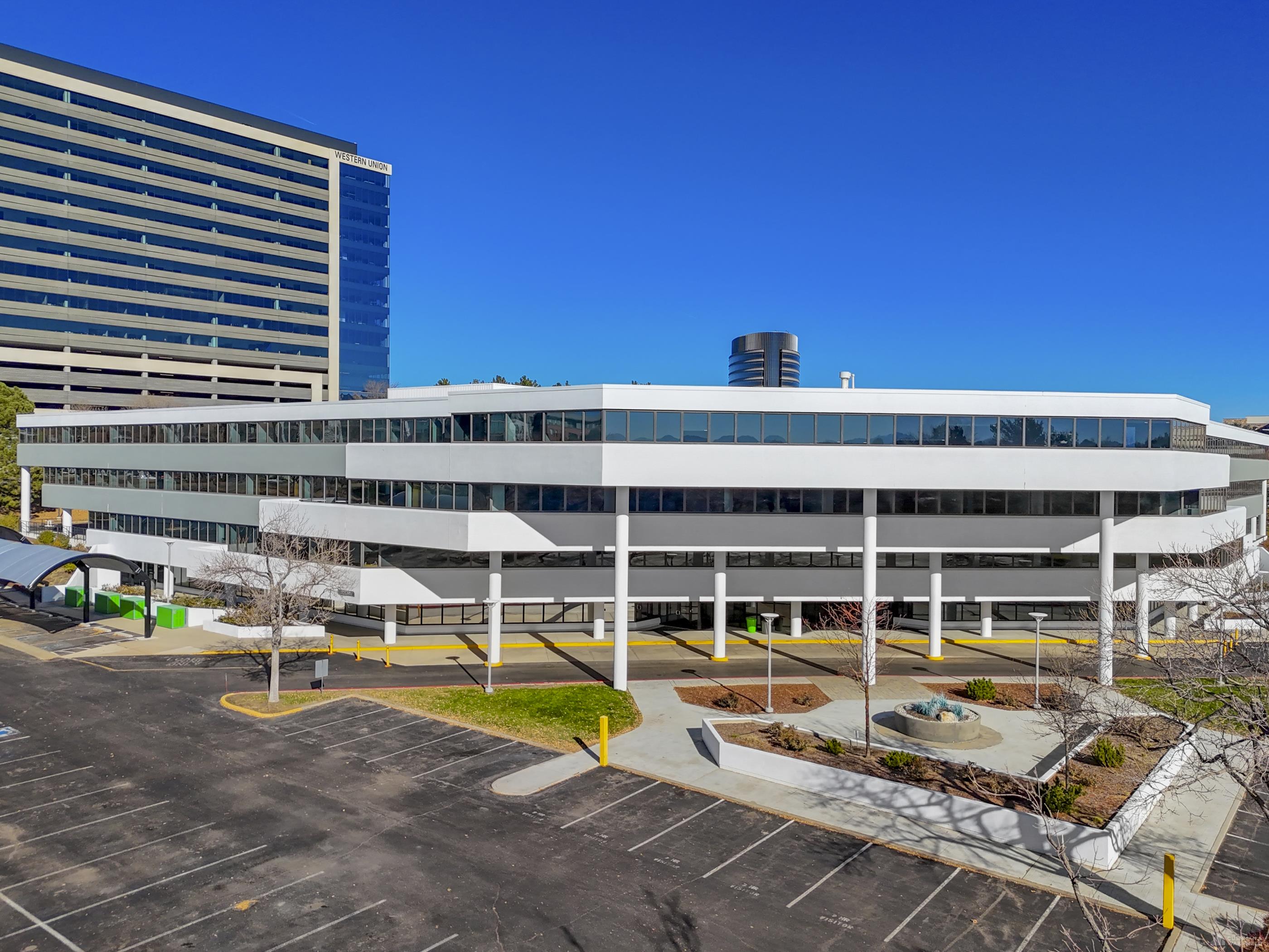 7100 Belleview