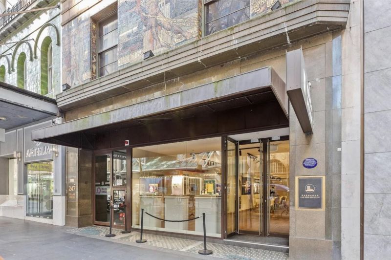 Flagship Retail