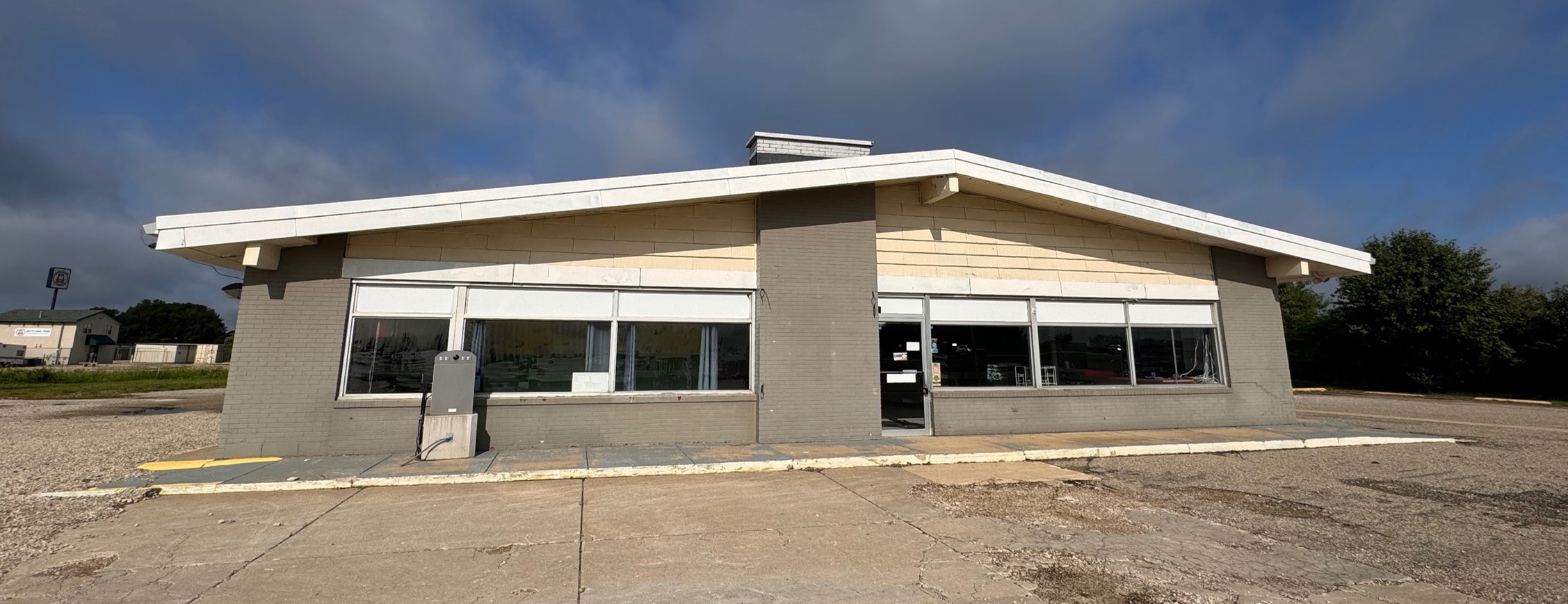 603 South Prairieview Road - Mahomet, IL
