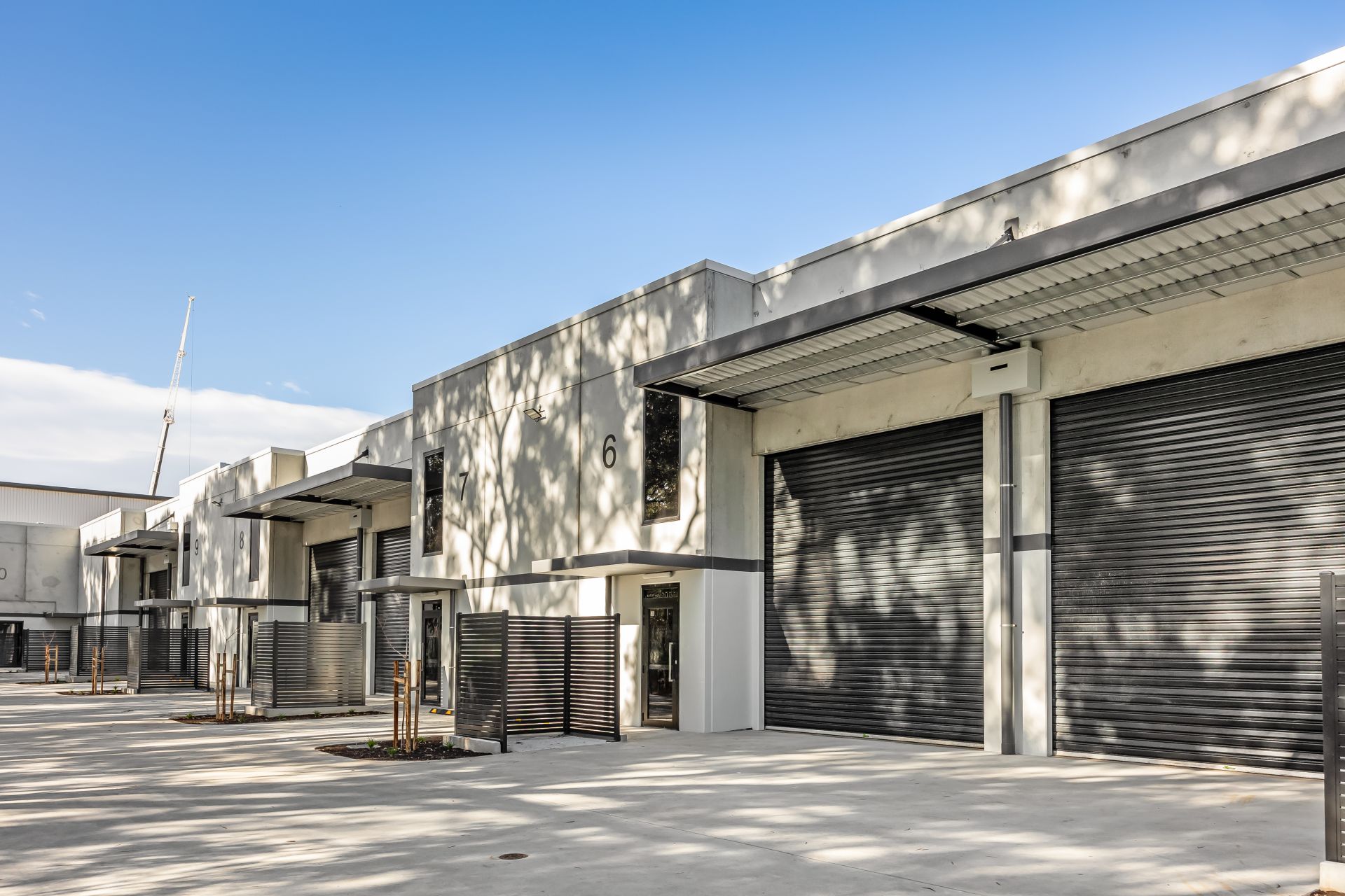 Brand new industrial unit of 168 square metres*