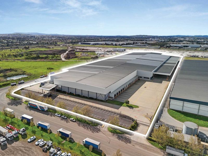 LARGE-SCALE DISTRIBUTION CENTRE WITH SIGNIFICANT UPSIDE