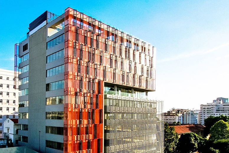 Office for lease in CBD, President Place
