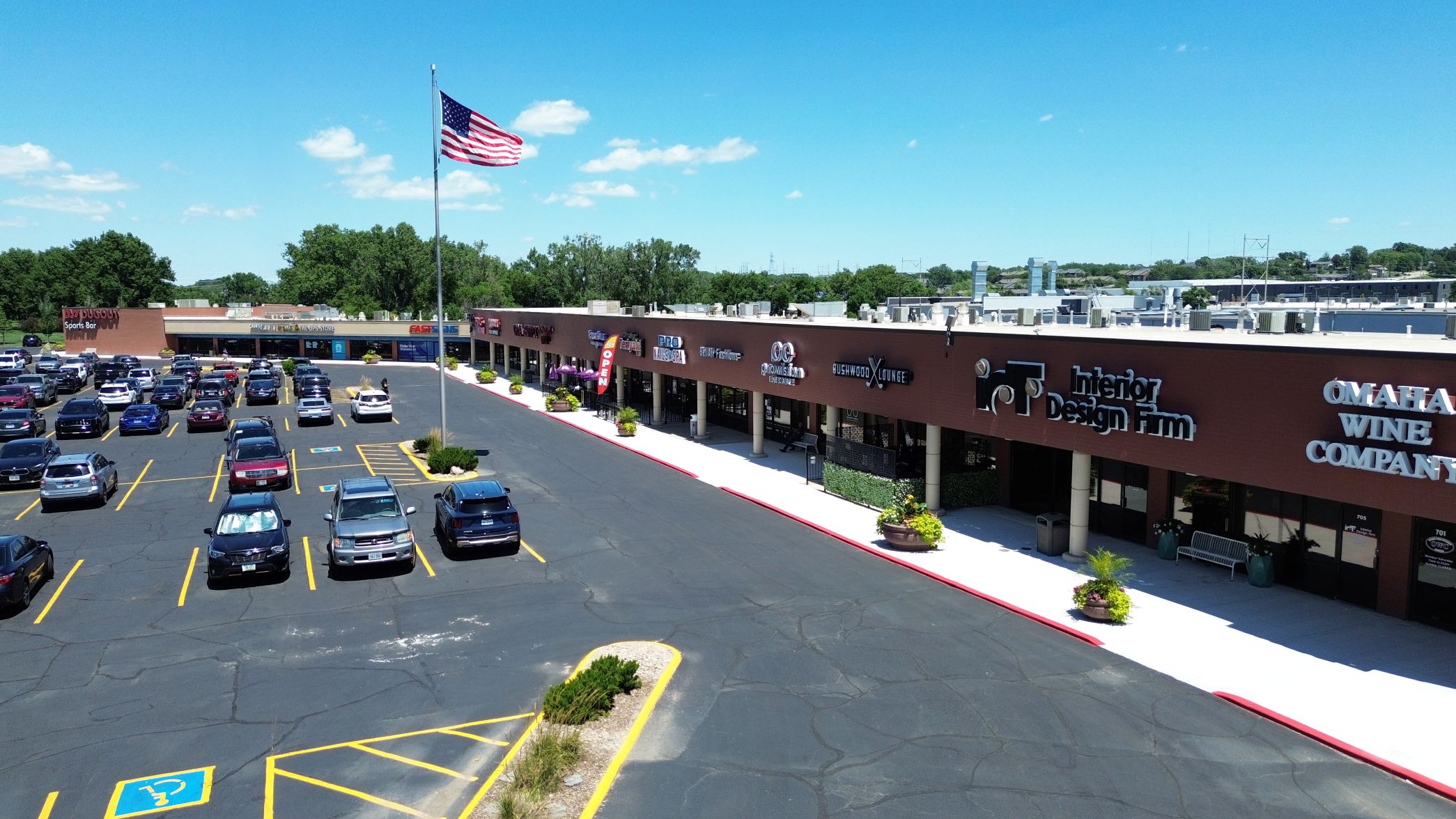 Miracle Hills Square