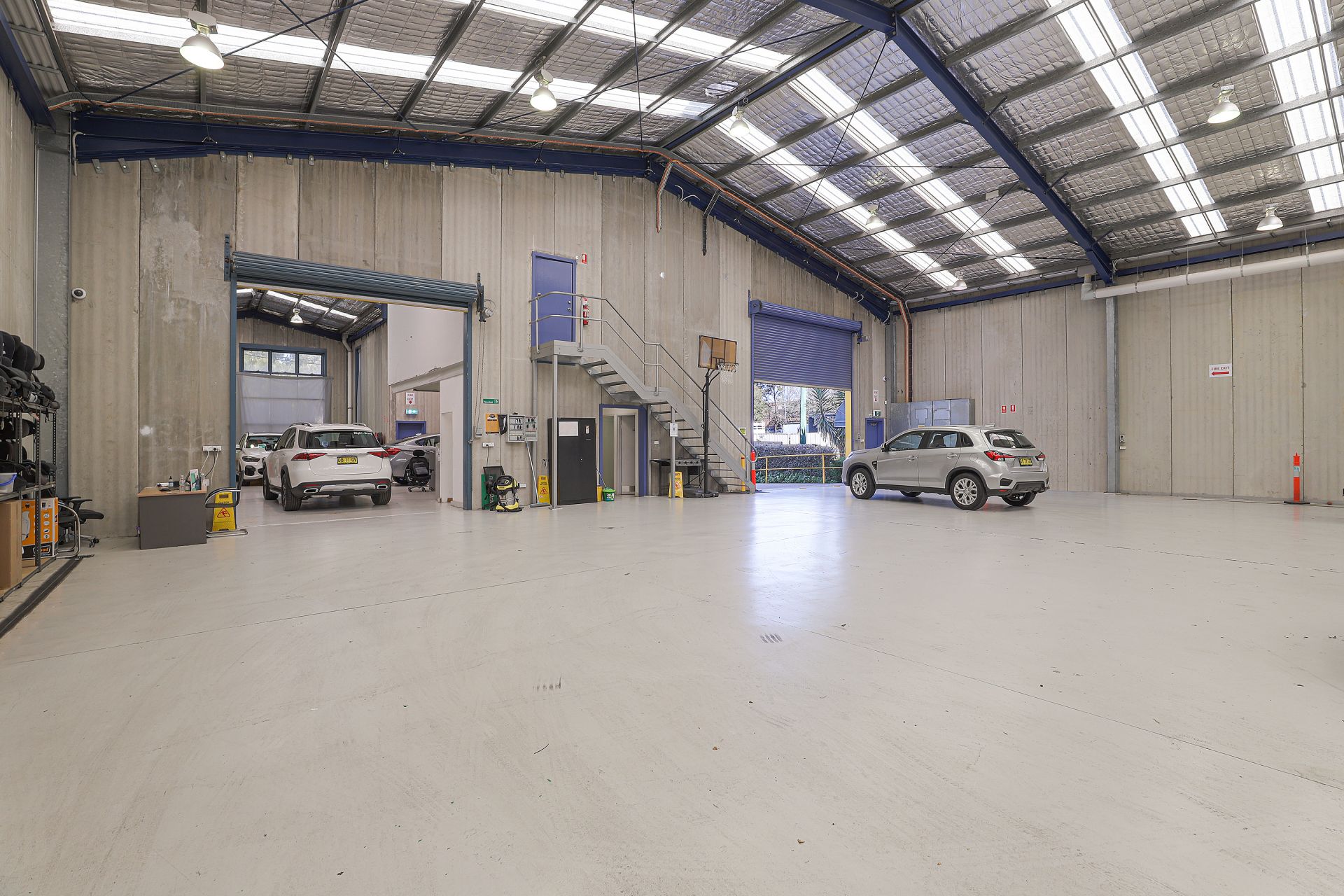 High Clear Span Warehouse