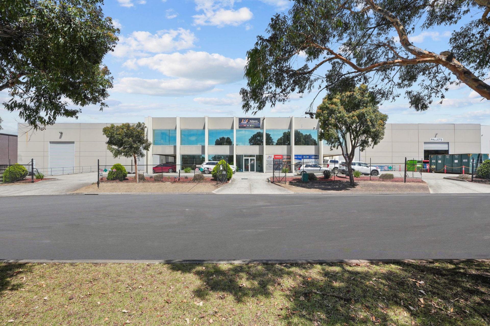 CORPORATE OFFICES/WAREHOUSE