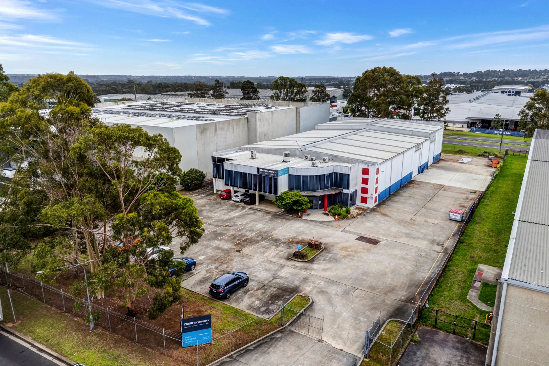 Freestanding Industrial Facility in Prime North West Location