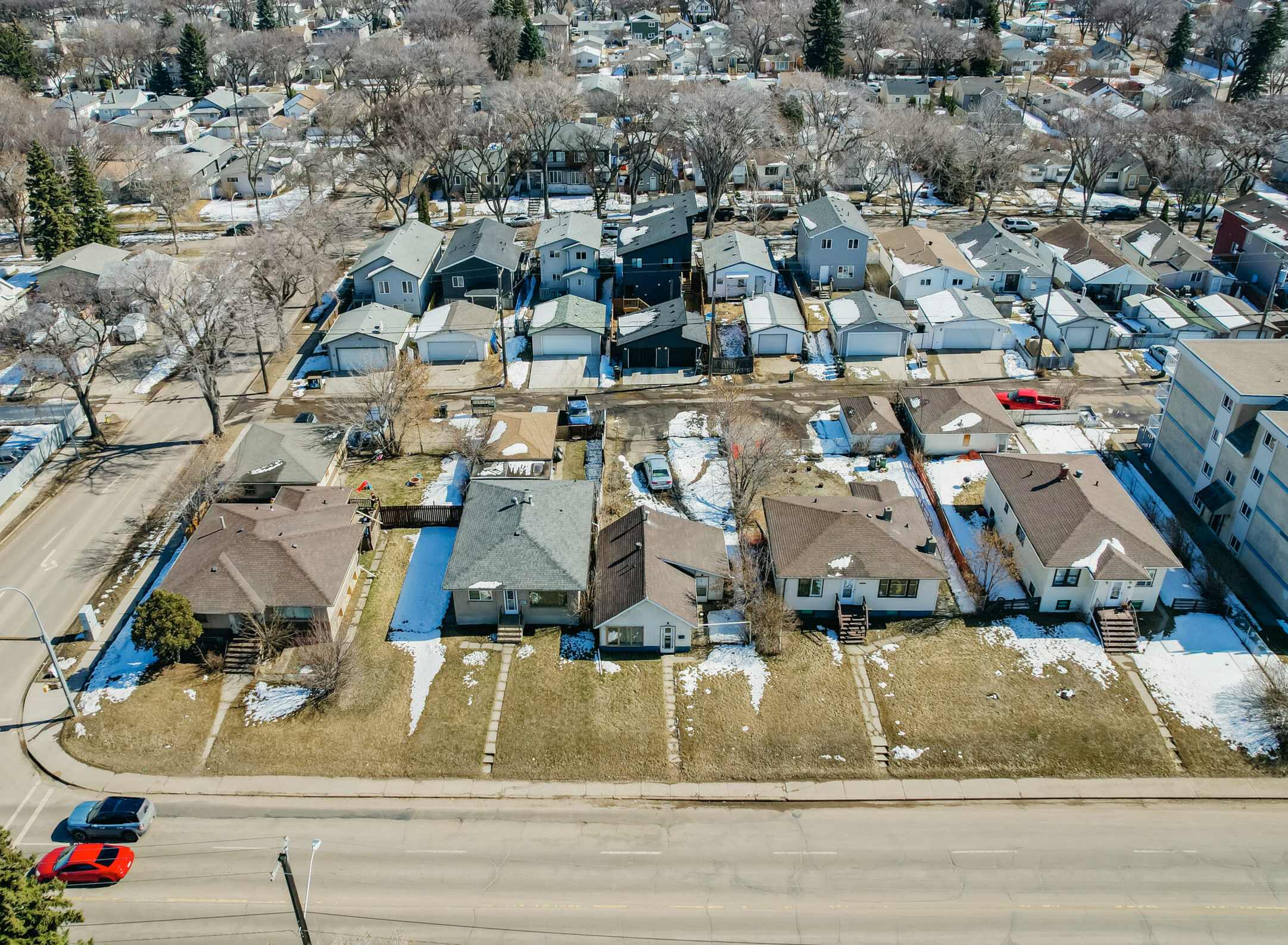 Edmonton Multifamily Development Site for Sale – 1.34 Acres RM h23 Zoned