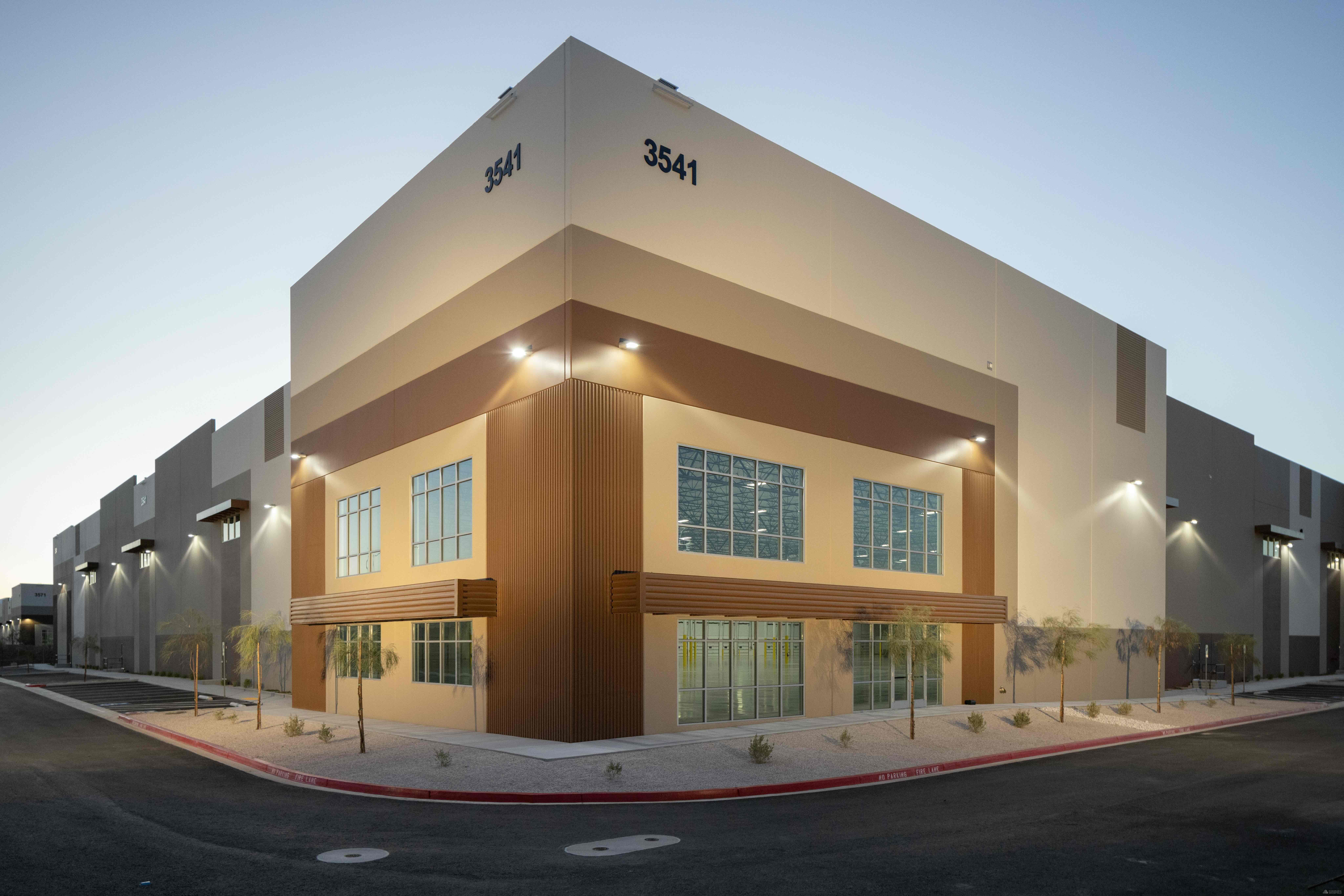 LogistiCenter at I-15 S. Bldg. 4