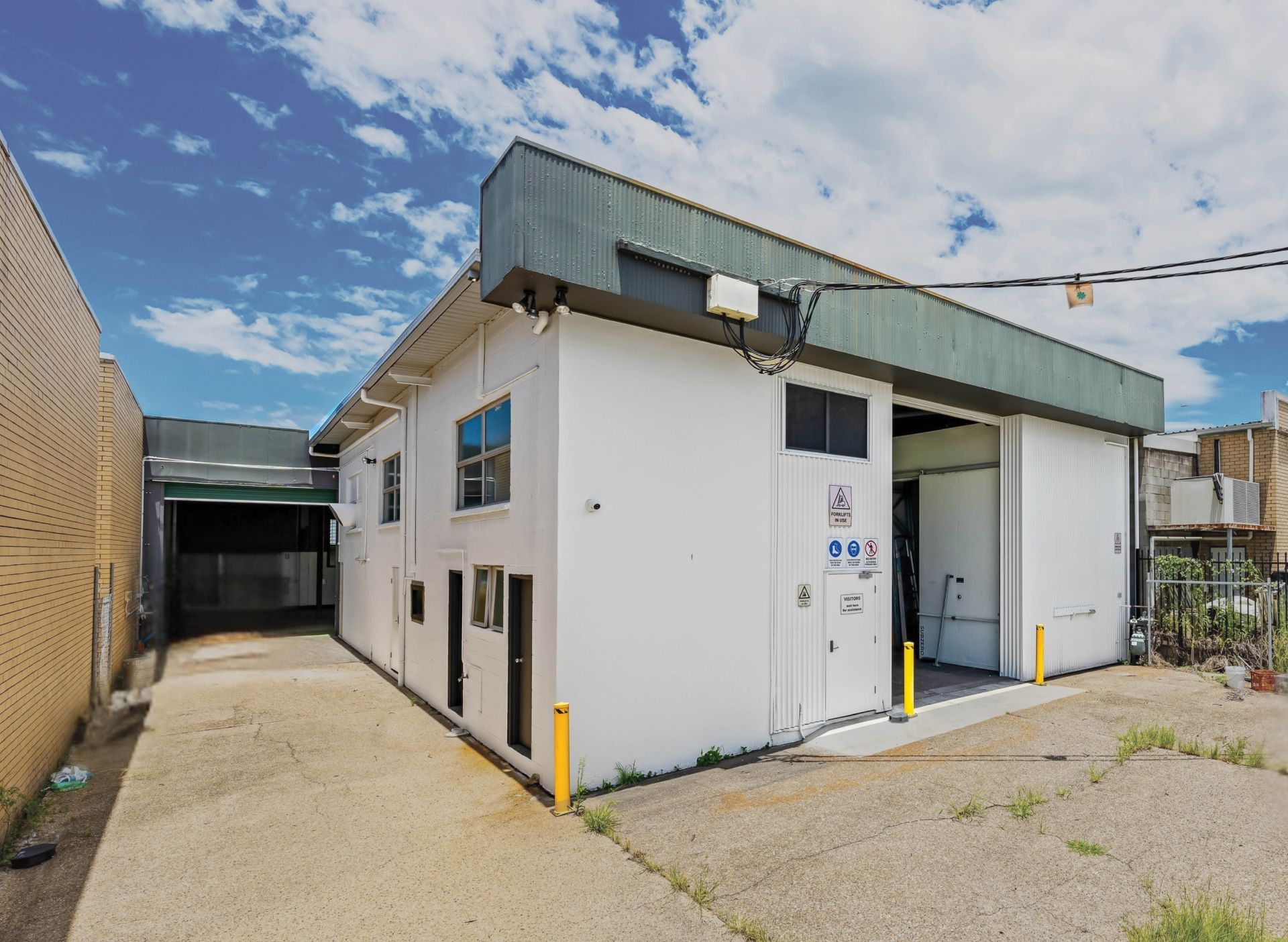 Rare Freestanding Office/Warehouse for Sale in Geebung