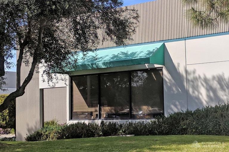 2301 Calle De Luna