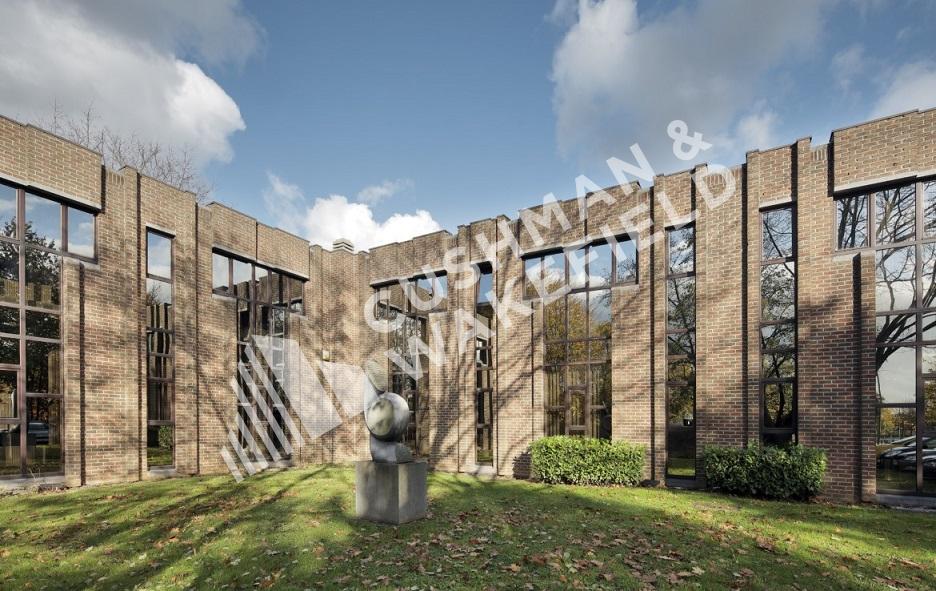 BOSQUET BUSINESS CENTER*