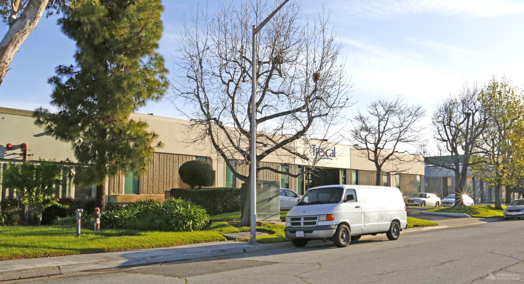 1065 Comstock