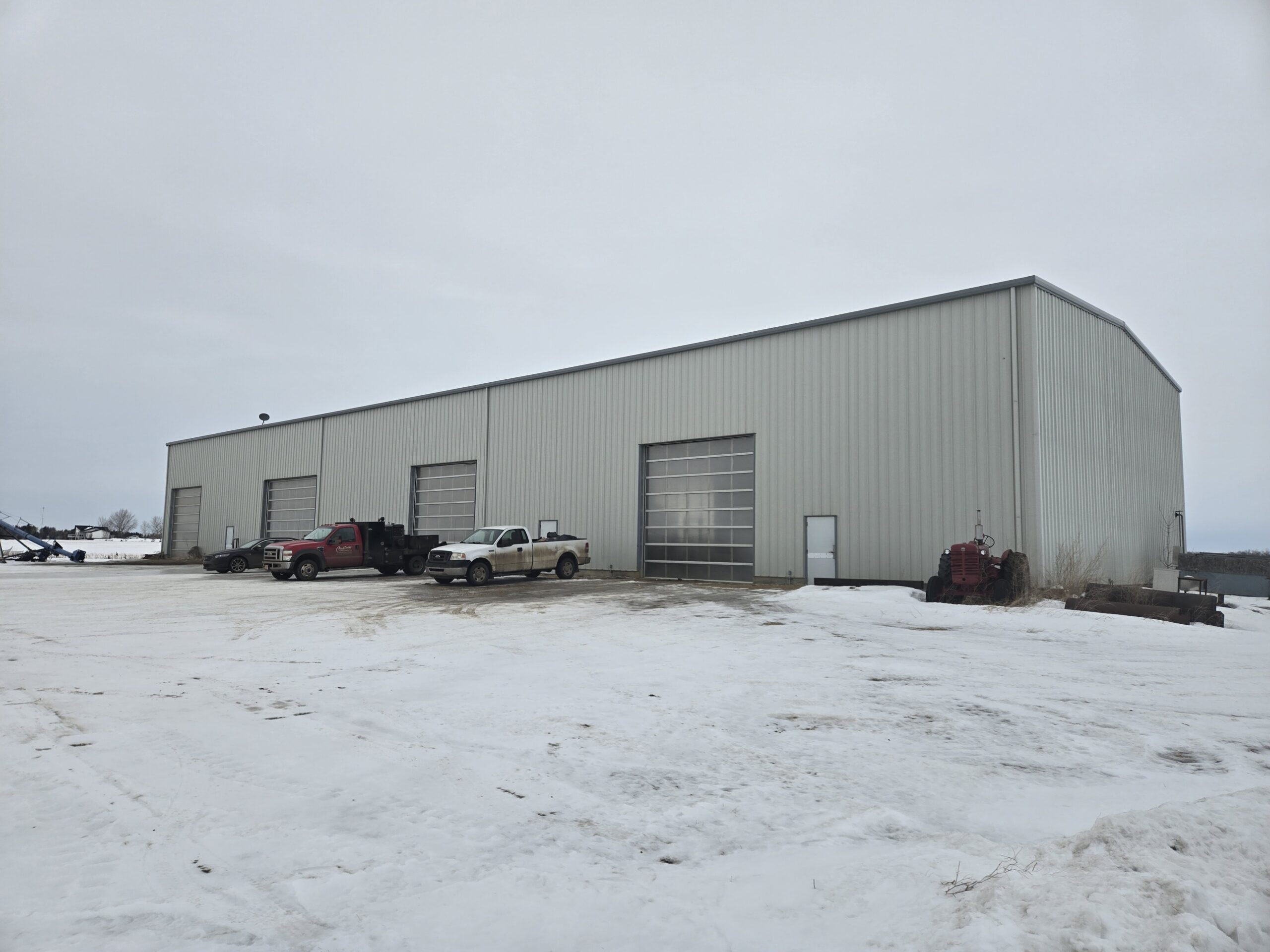 High-Clearance Industrial Shop with Fenced Yard for Sale – Camrose County