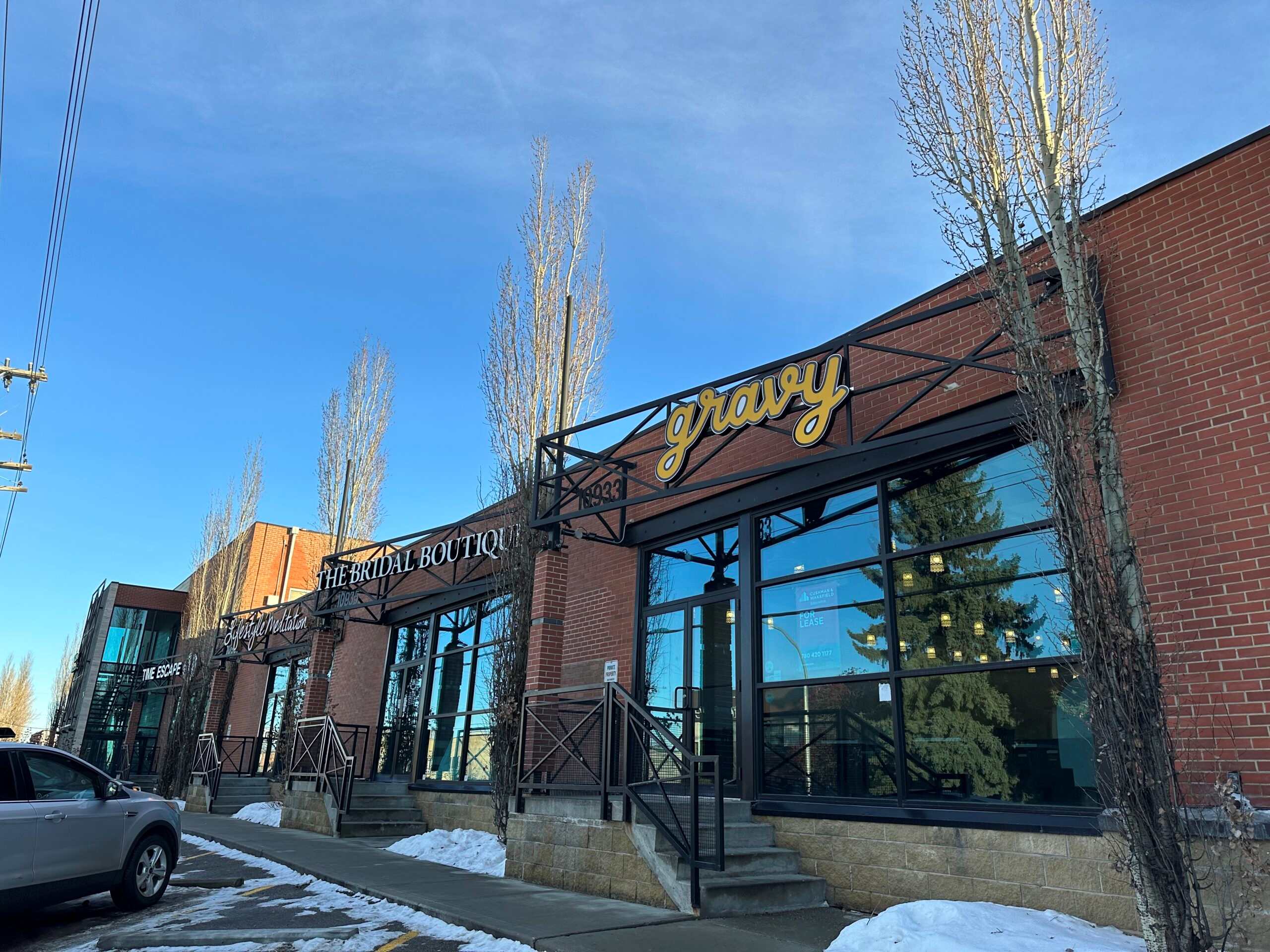 Retail Plaza for Lease – Holland Plaza, Edmonton High-Exposure Site