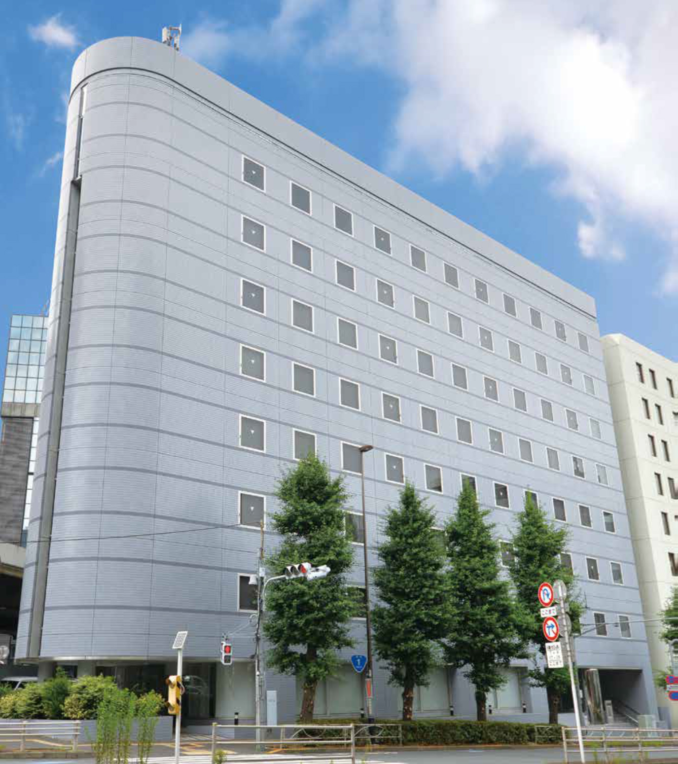 五反田フラットアイアンビル