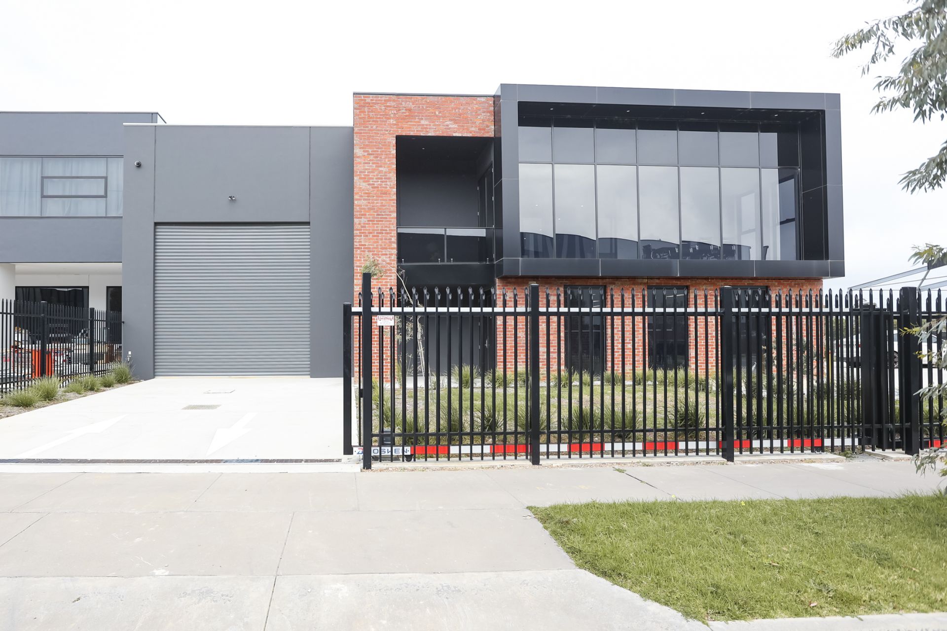 New York Style Boutique Office Warehouse with Street Frontage