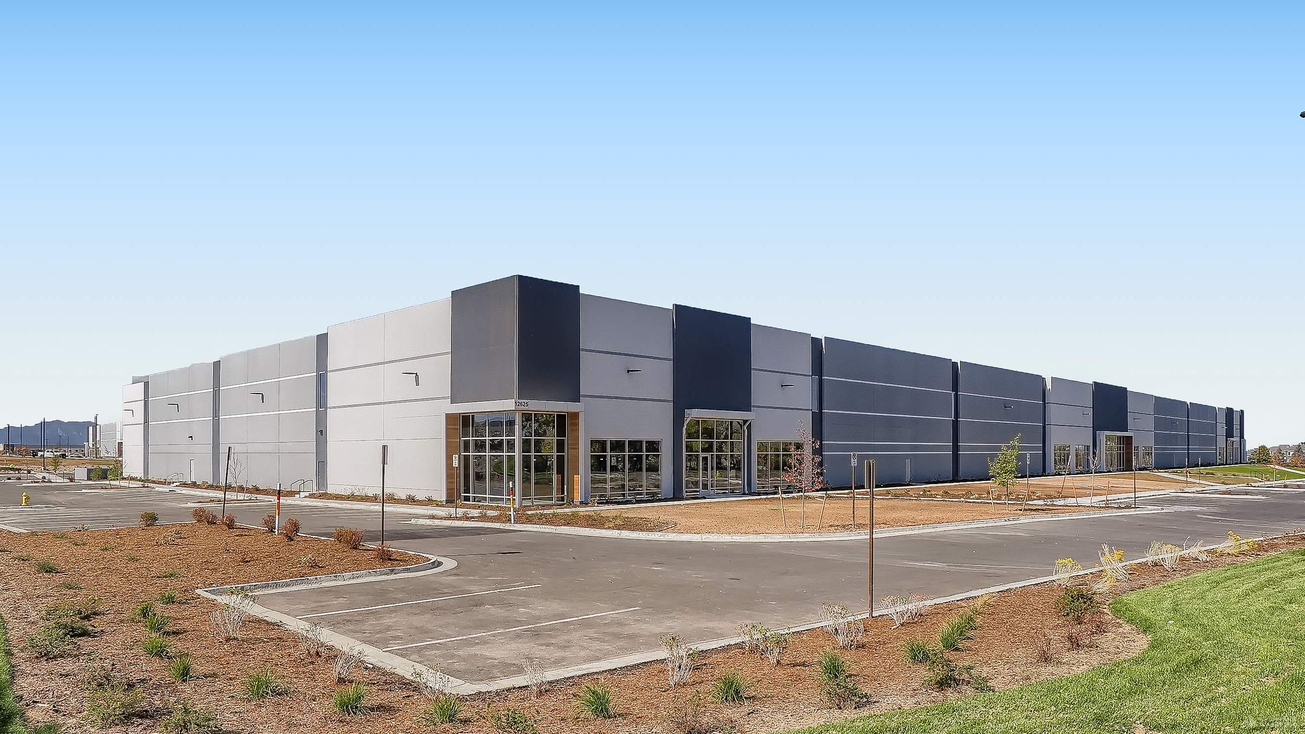 North Washington Commerce Center, Bldg. B