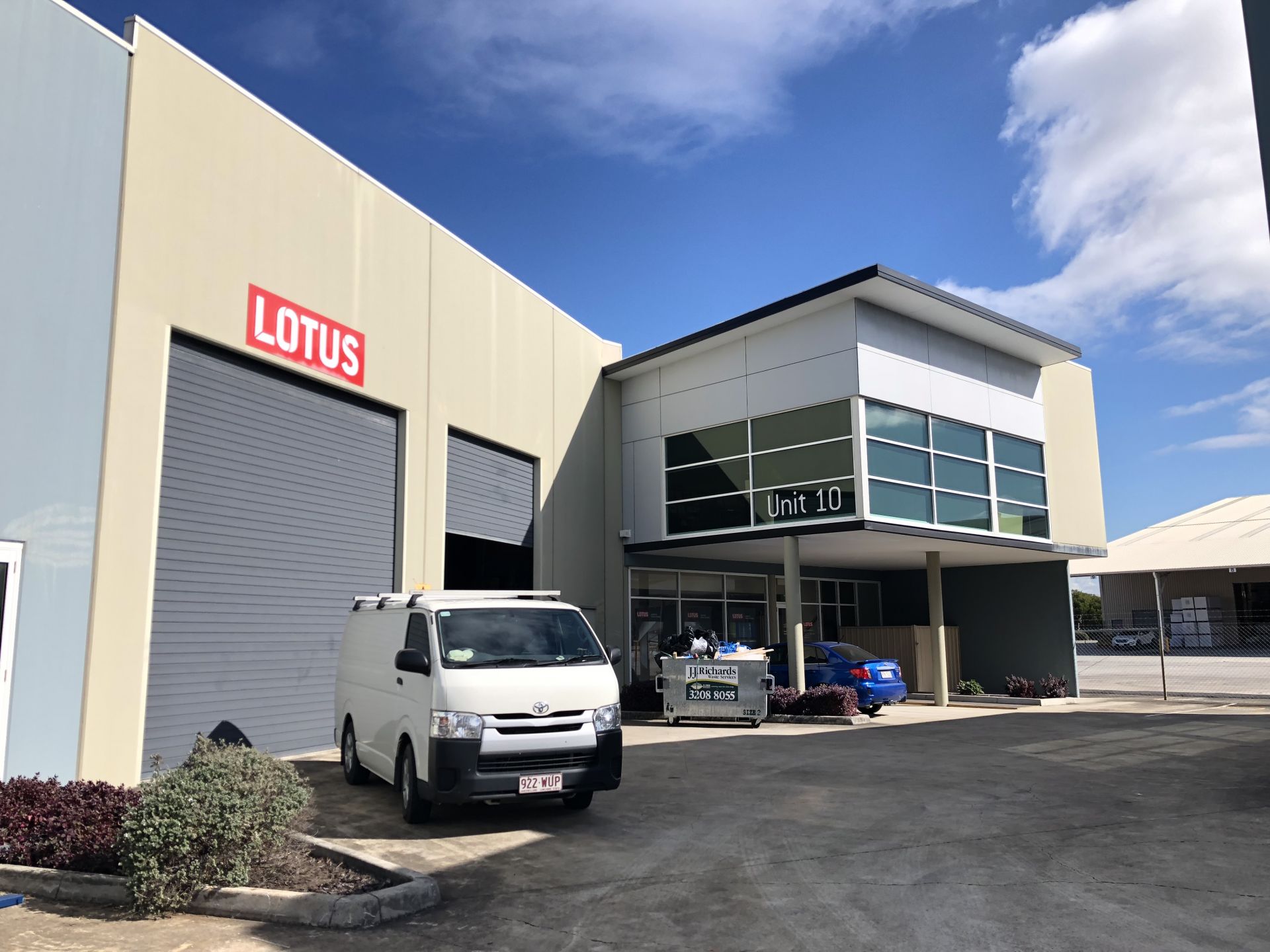 Modern office/warehouse space in the heart of Hendra