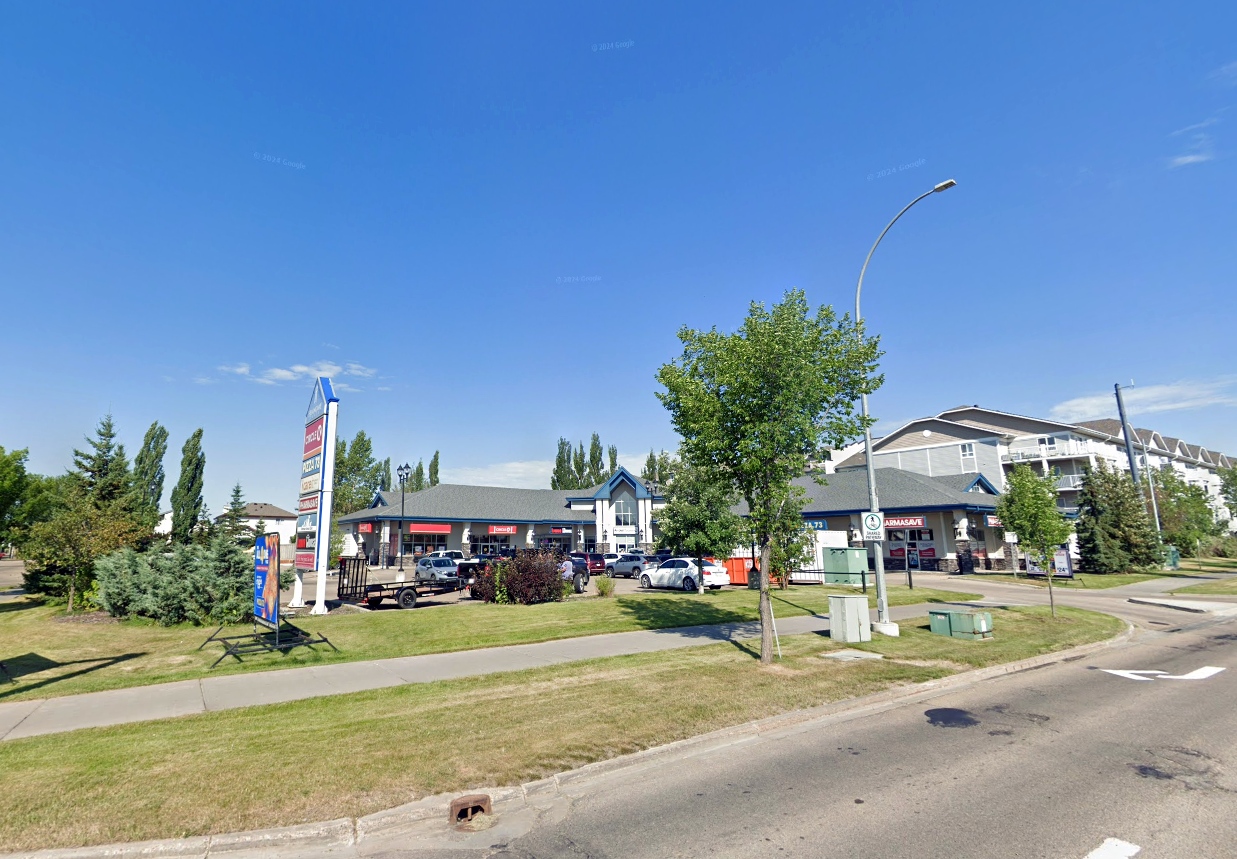Retail Space for Lease in Hemingway Plaza – Edmonton, AB