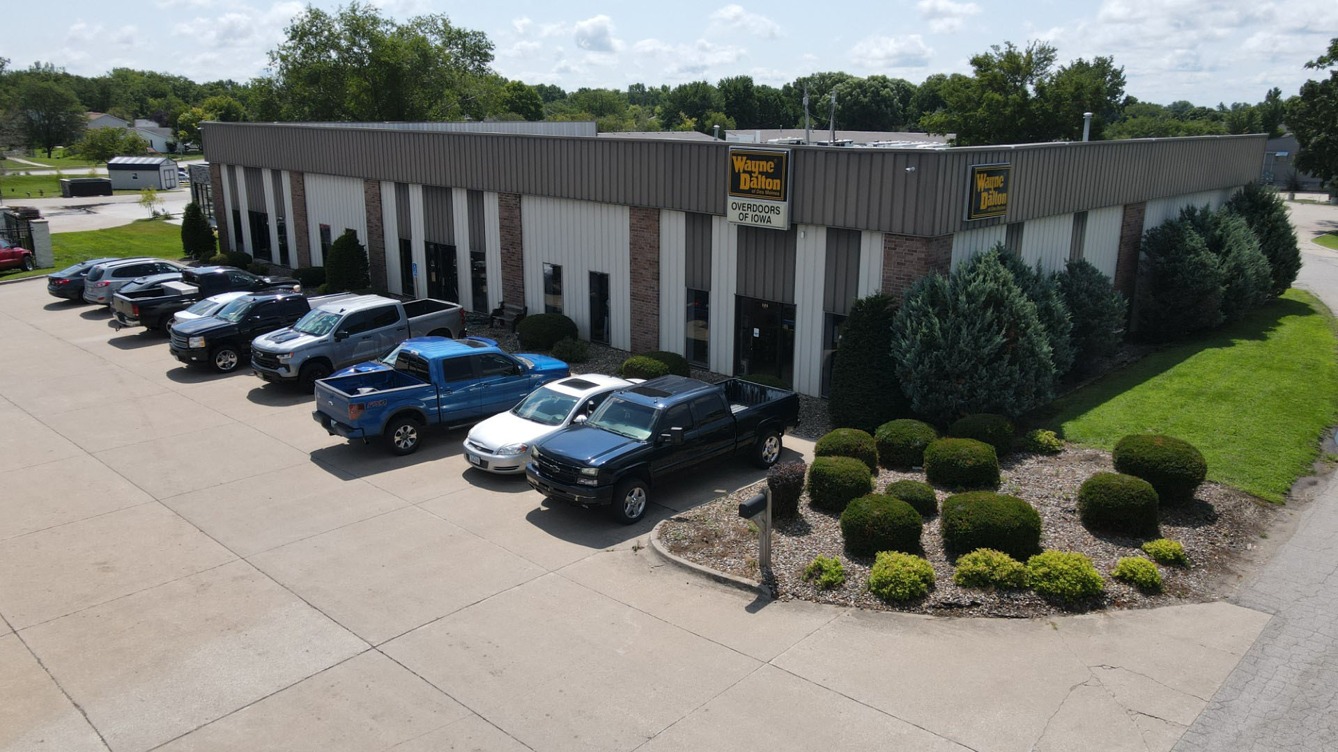 Retail For Lease | 385 SE Oralabor Rd, Ankeny, IA