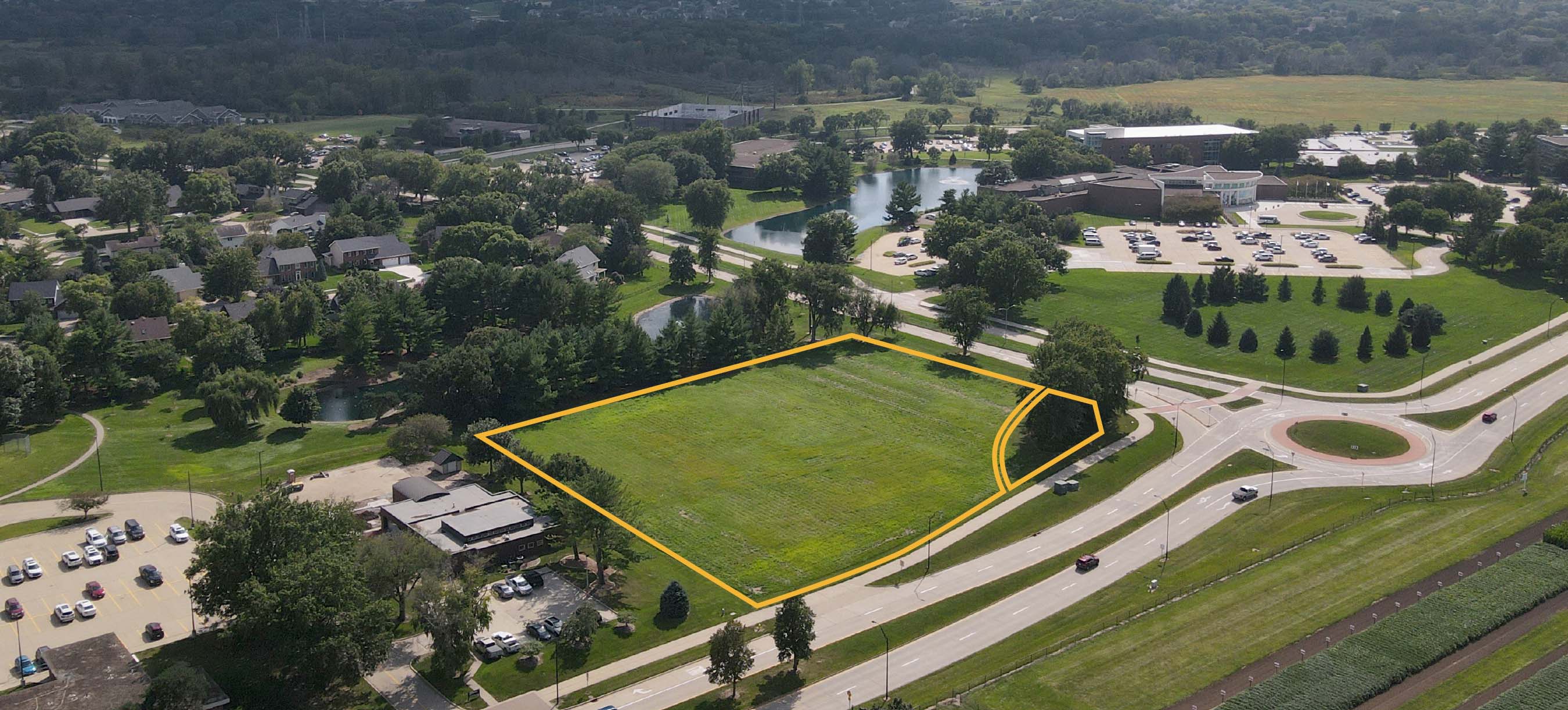 Commercial Land For Sale | NW 62nd & Pioneer Pkwy, Johnston, IA