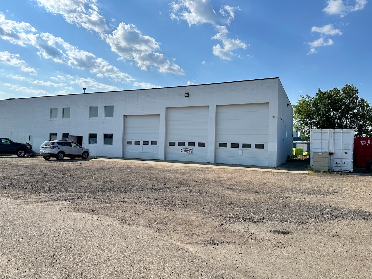 Storage Warehouse for Lease – Queen Mary Park, Central Edmonton