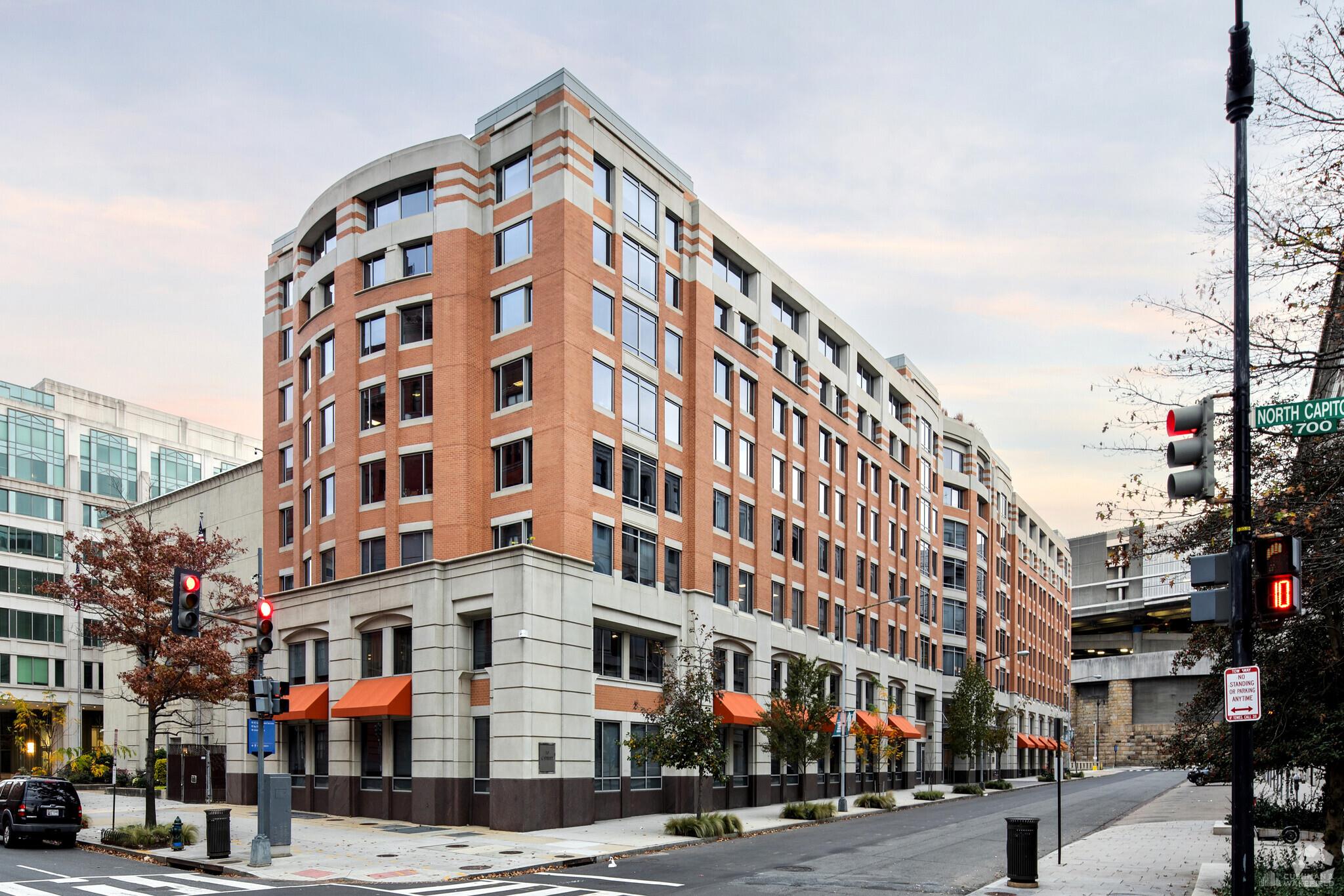 10 G Street NE