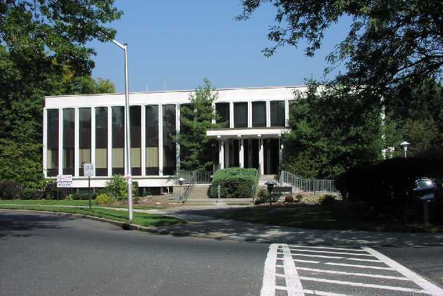300 Knickerbocker Road