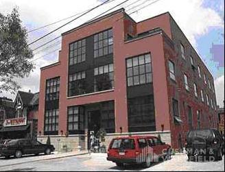 504 Wellington Street West