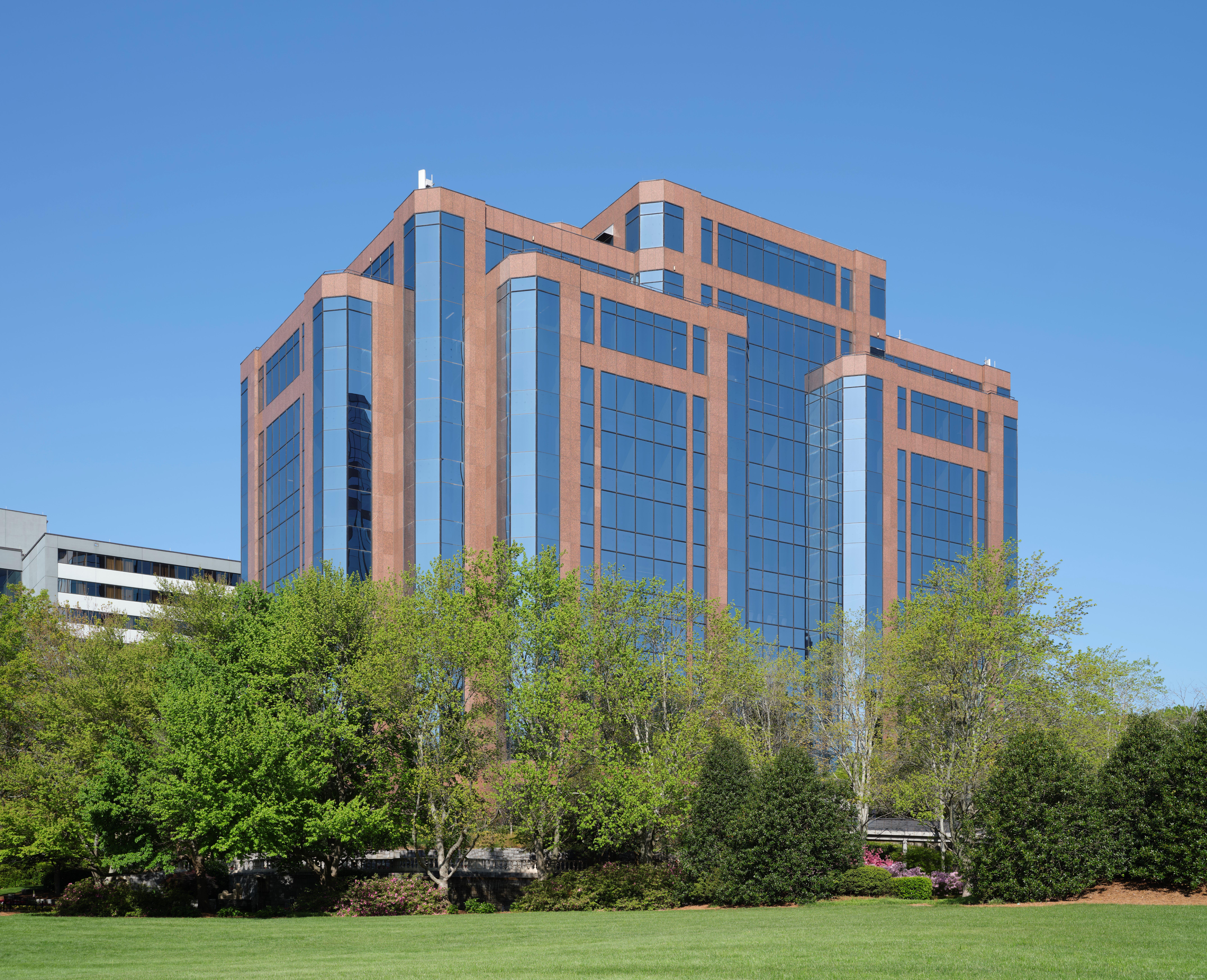 1040 Crown Pointe