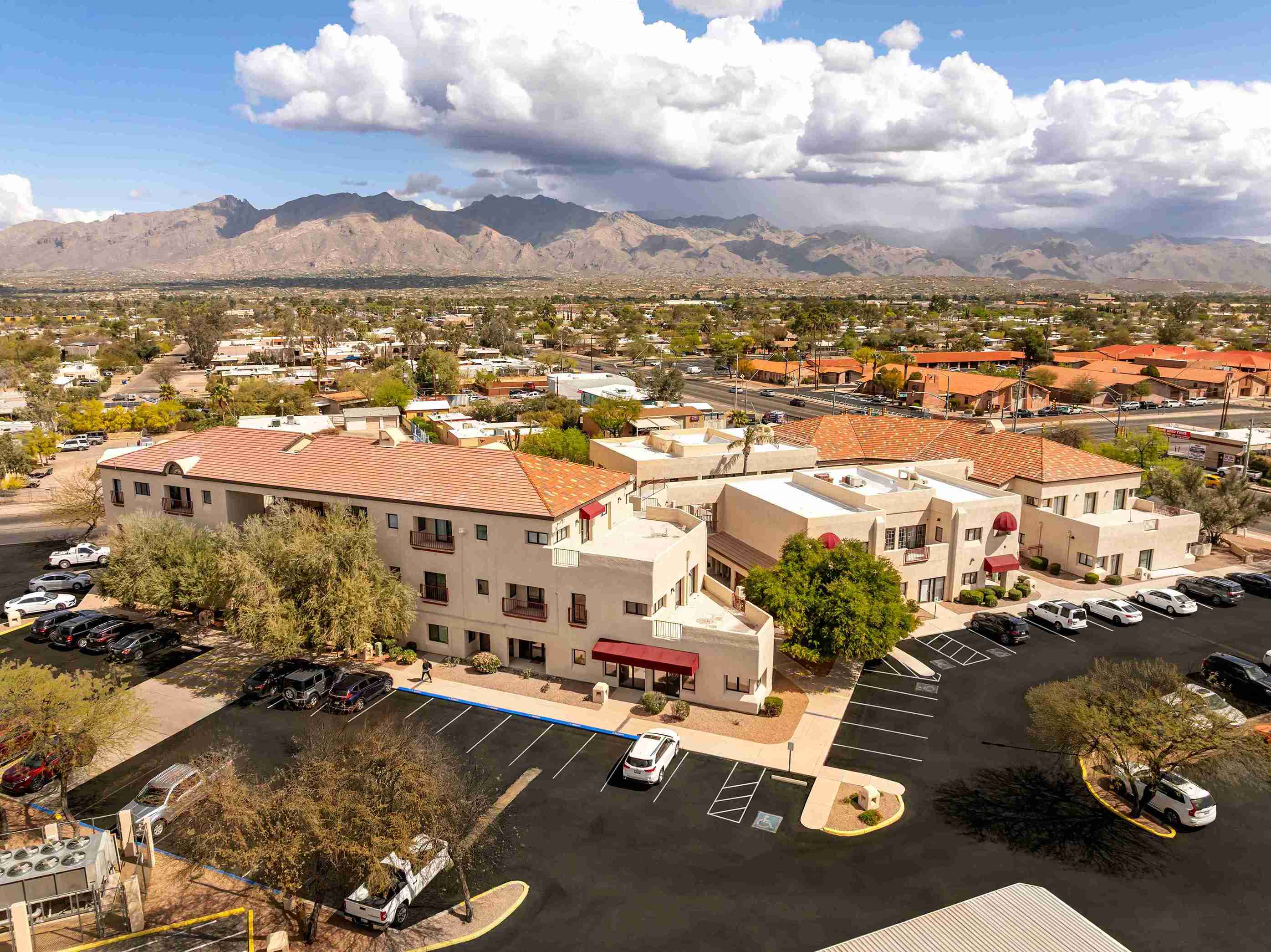 SMART Building - 1661 N Swan Rd, Tucson, AZ, 85712